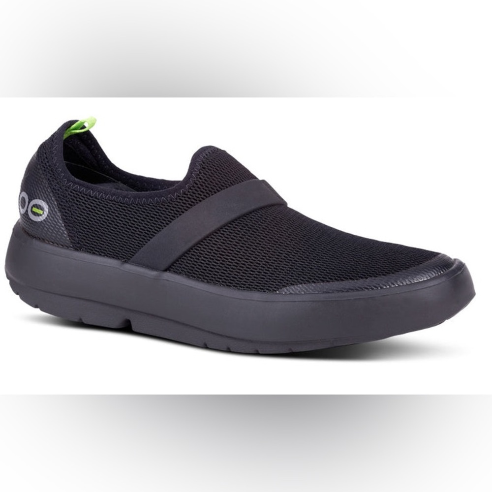 OOFOS Women’s OOMG Black Slip On Shoes, Size 10